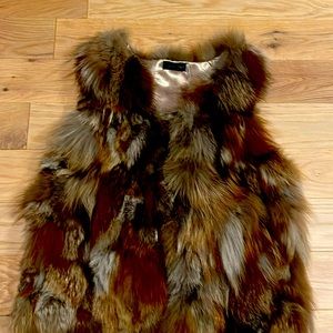 Love token small fox fur vest like new